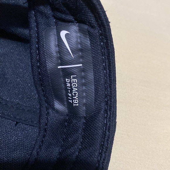 Nike Legacy91 Snapback Hat - Picture 2 of 2